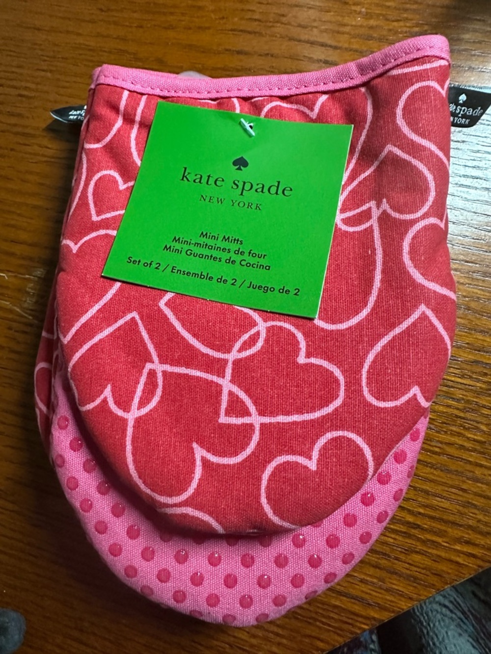 kate spade Pink Heart Oven Mitts